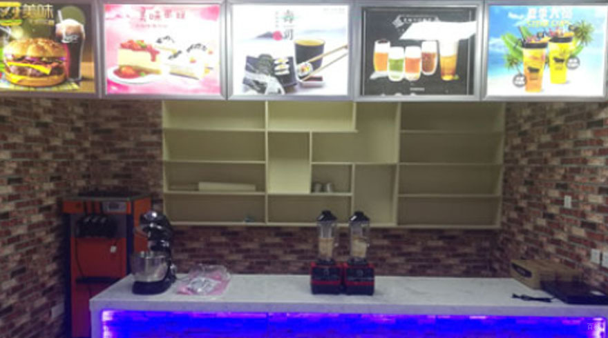 西安食尚香小吃教育_饮品培训区环境