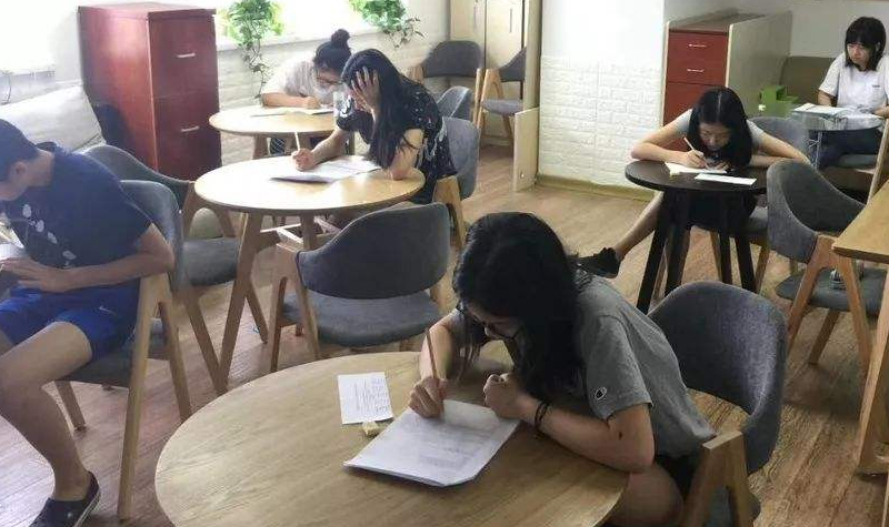 上海yessat北美考试中心招生情景
