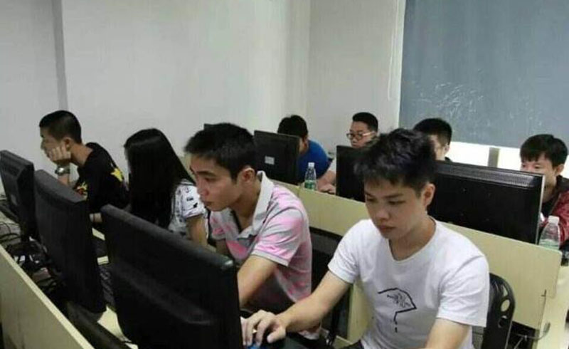 广州疯狂软件学习气氛