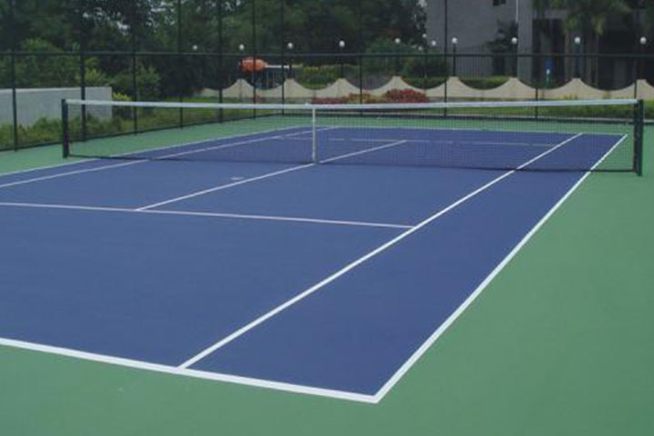 天津华夏聚龙网球俱乐部_宽敞的网球训练场