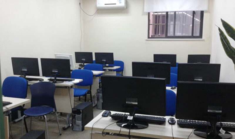 上海昂立IT教育教室环境