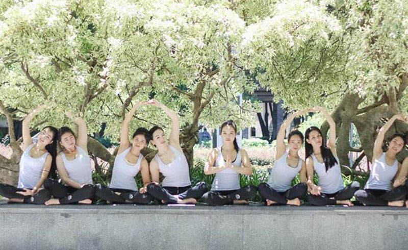 广州罗曼瑜伽活泼有魅力的学员