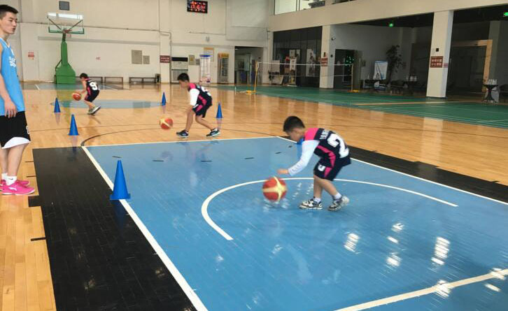 杭州篮球培训机构_基础训练课