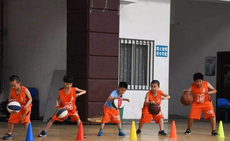 杭州篮球培训机构课堂训练