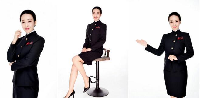 女士入座礼仪