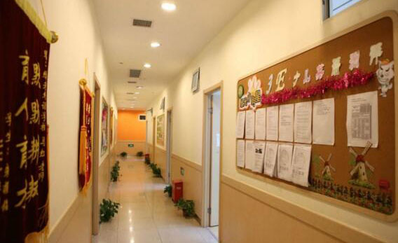 杭州绿光教育学校走廊