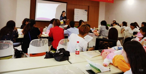 重庆顶景职业培训学校_育婴师培训课堂