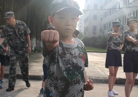 北京泽军军事夏令营学员风采