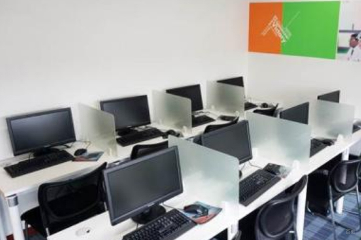 厦门启德留学_教室环境
