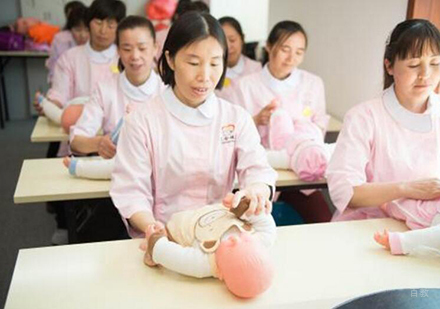 北京妇幼月嫂_课堂环境
