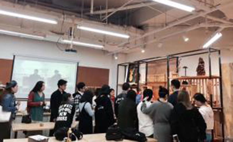 参加研讨会的学员
