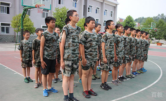 武汉自强军事夏令营_训练风采