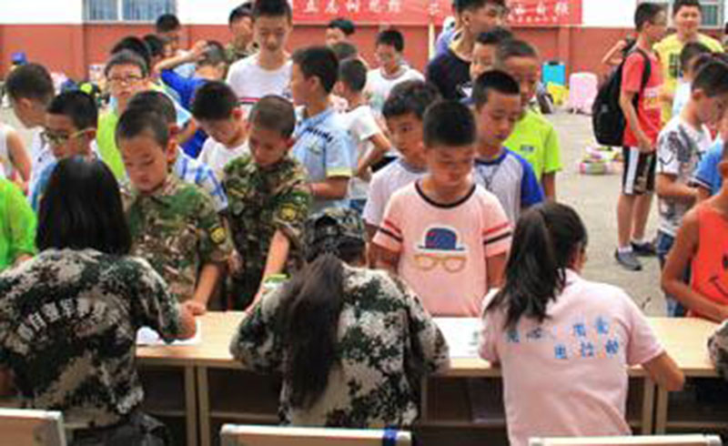 广州自强军事夏令营校外体验
