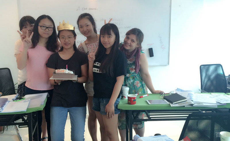 一起在学校过生日