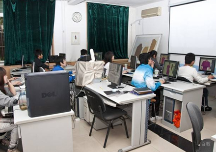 北京华文服装职业技能培训学校_课堂场景