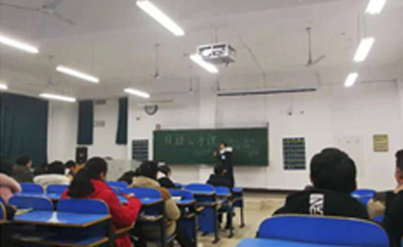 郑州语言家外国语公开课环境