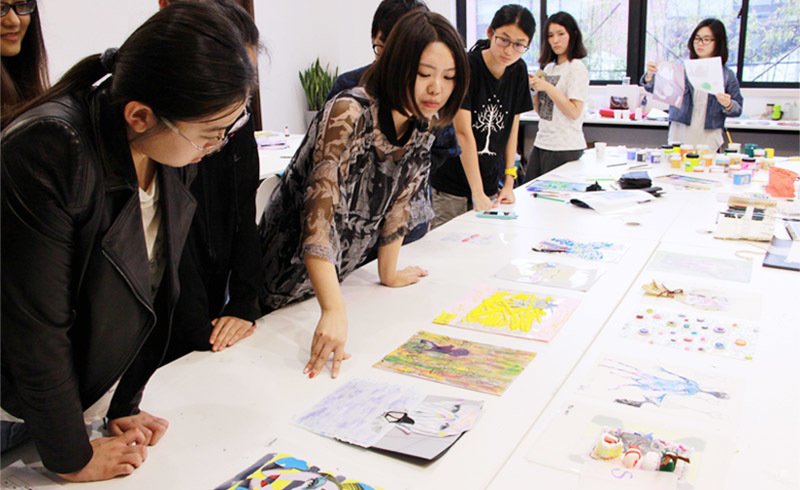 成都斯芬克国际艺术教育_作品集教学现场