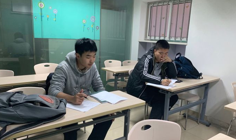 上海昂立国际课程个性化辅导