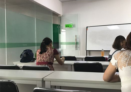 北京恒企会计_学生上课环境