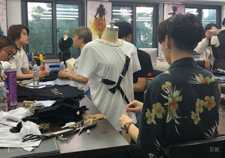 学生现场实操教学环境