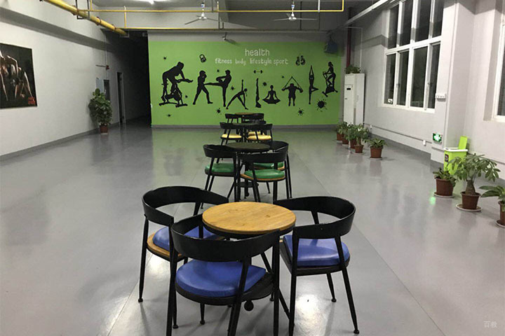 成都诺韦耐德健身教练培训学校健身休息区