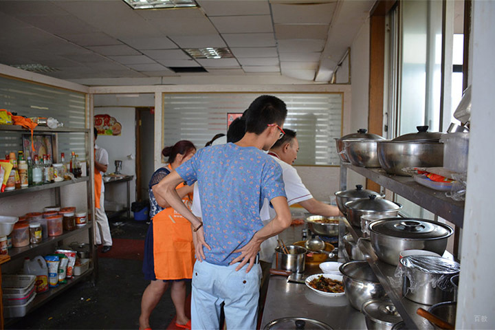 成都红景泰餐饮技能培训学校_炒菜培训