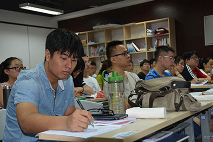 杭州启航考研_教室环境