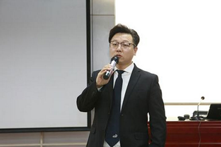 南昌MBA培训学校第二季度启动会议老师宣讲