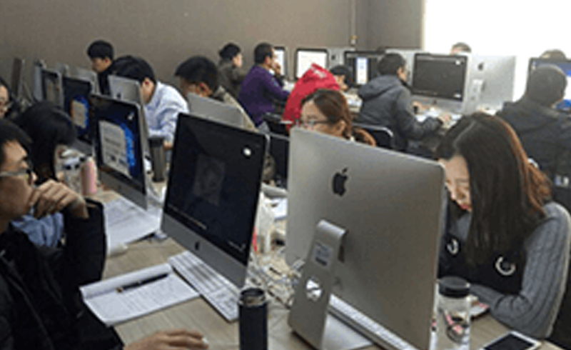 郑州中公优就业晚间自习室环境