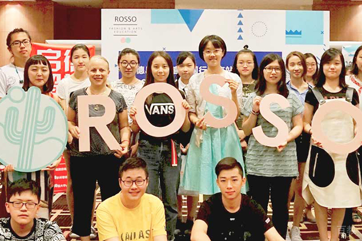 南京ROSSO艺术留学_合影
