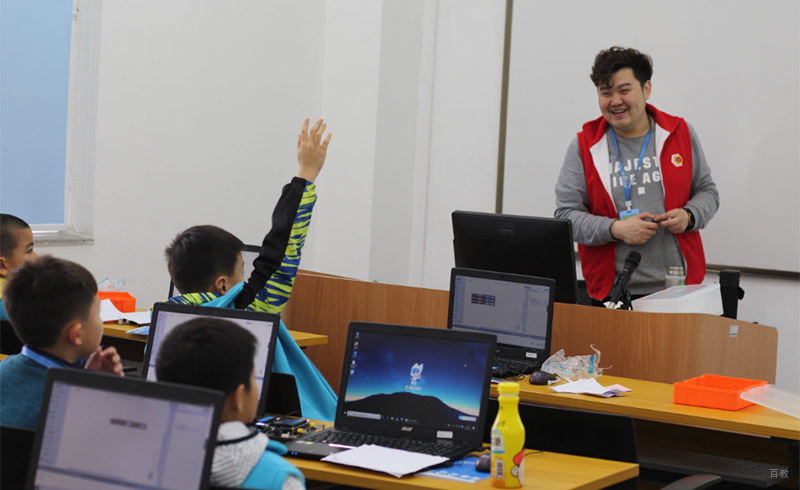 老师教学情形