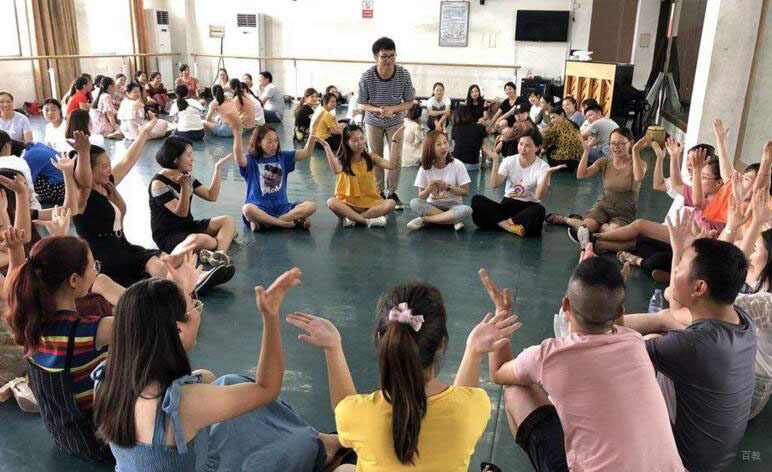 上海宏景国际教育_活跃气氛
