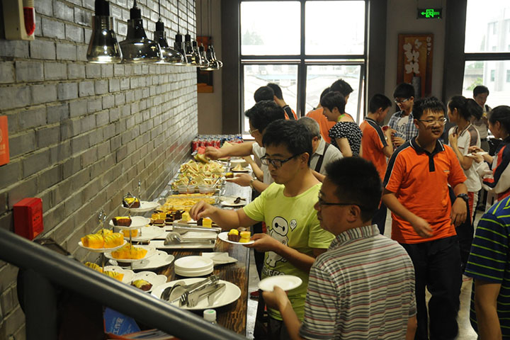 南京青梦家教育食堂环境
