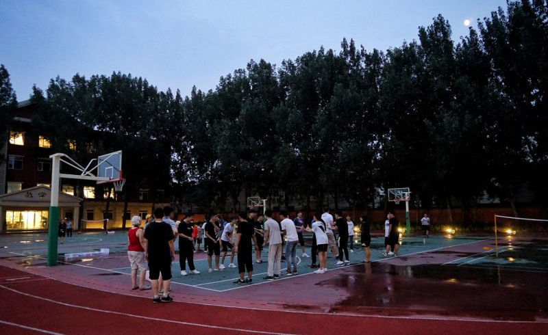 北京新桥外国语高中学校_趣味运动会