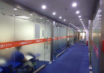 北京欧风小语种培训学校教室走廊