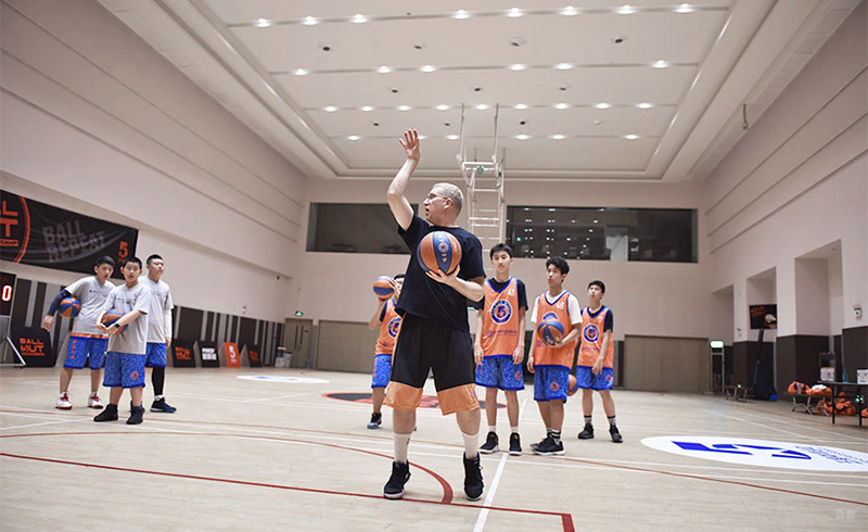 成都五星体育运动_外教投篮训练课