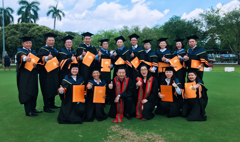 上海新与成商学院MBA毕业学员