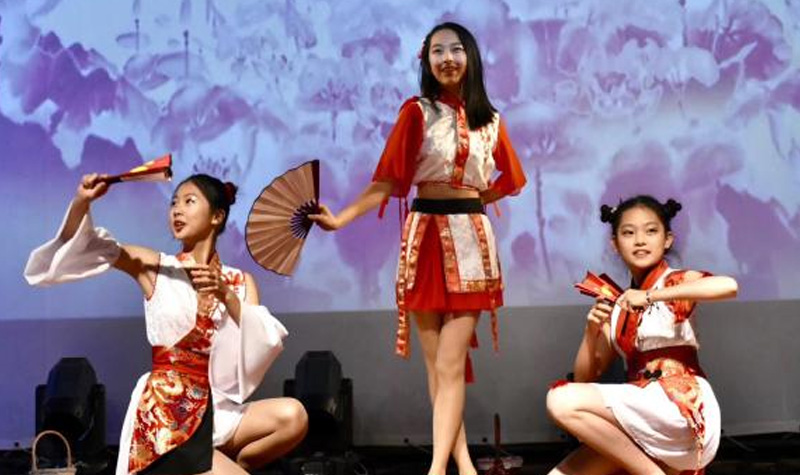 上海星河湾双语学校舞蹈表演