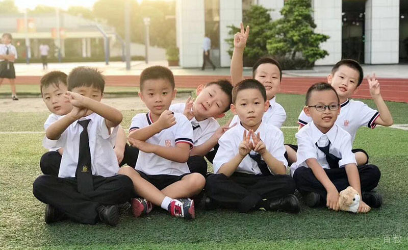 活泼的学生
