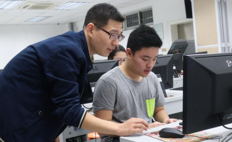 上海上外立泰ALevel中心_课堂学习