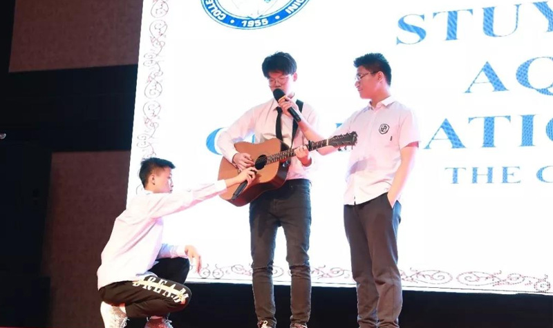 上海斯代文森国际学校吉他表演