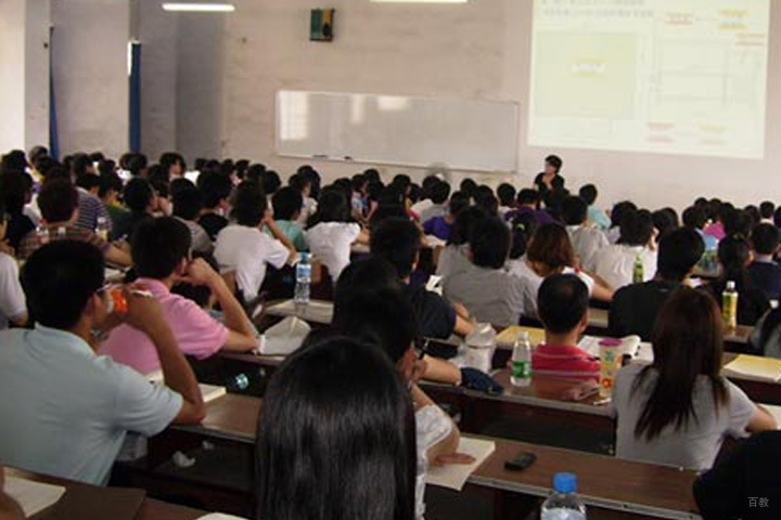厦门中建教育_老师授课现场