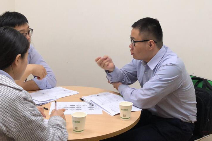 老师讲解学校概况