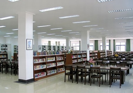 北京剑桥中学国际学校图书馆