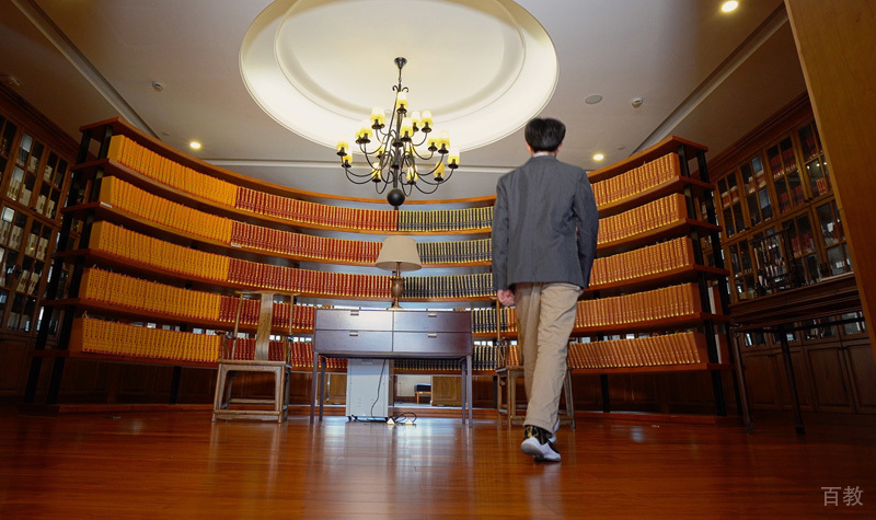 上海融育国际学校_学校图书馆