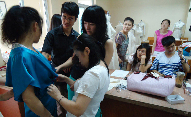 学做的婚纱课堂
