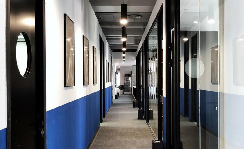 学通国际教育学校走廊