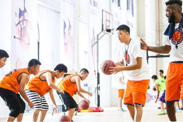 杭州USBA美国篮球学院教练指导