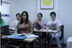 杭州得分教育_老师教研合影