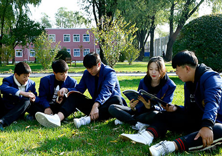 北京清华志清中学国际部_学员风采